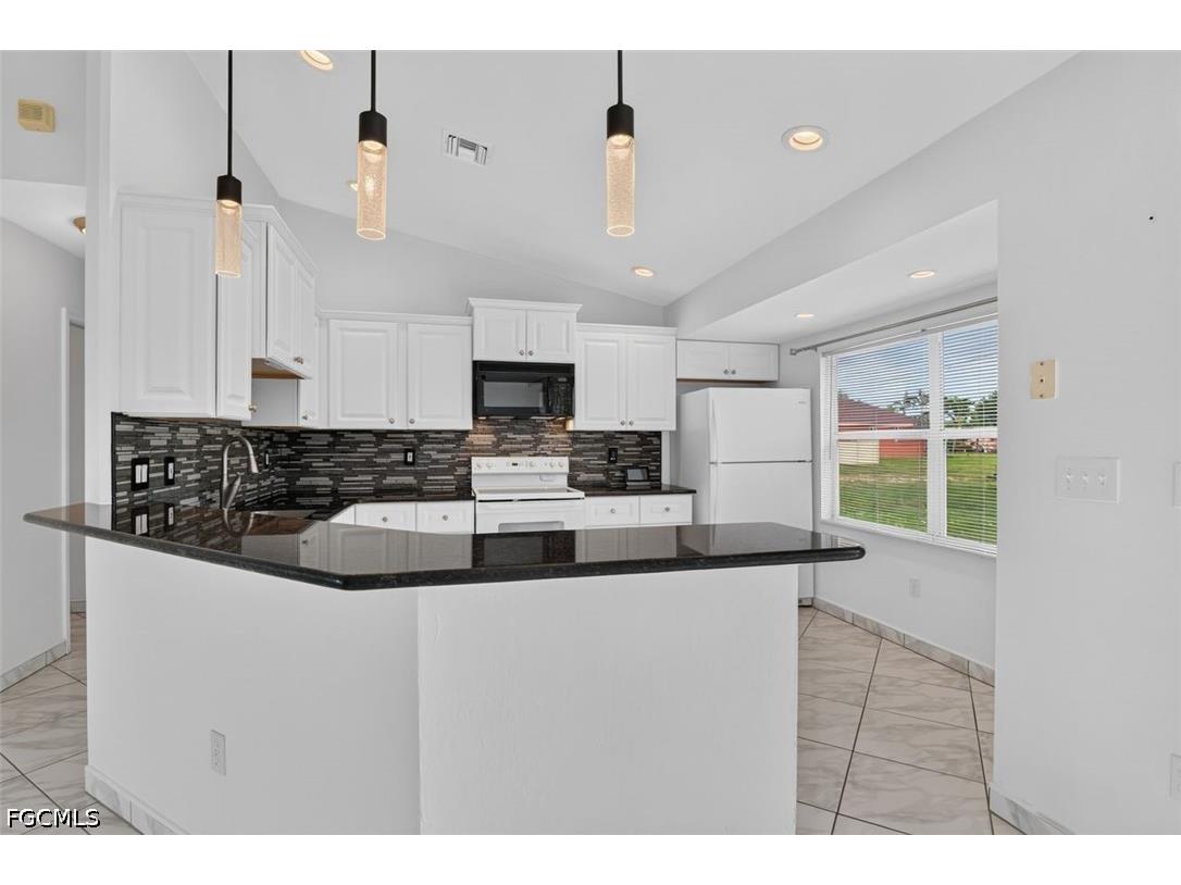 827 SW 29th Terrace Cape Coral FL 33914 2026026772 image9