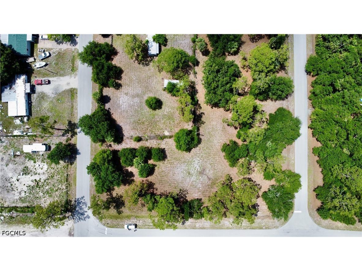 8270 Ebson Drive North Fort Myers FL 33917 2026022972 image22