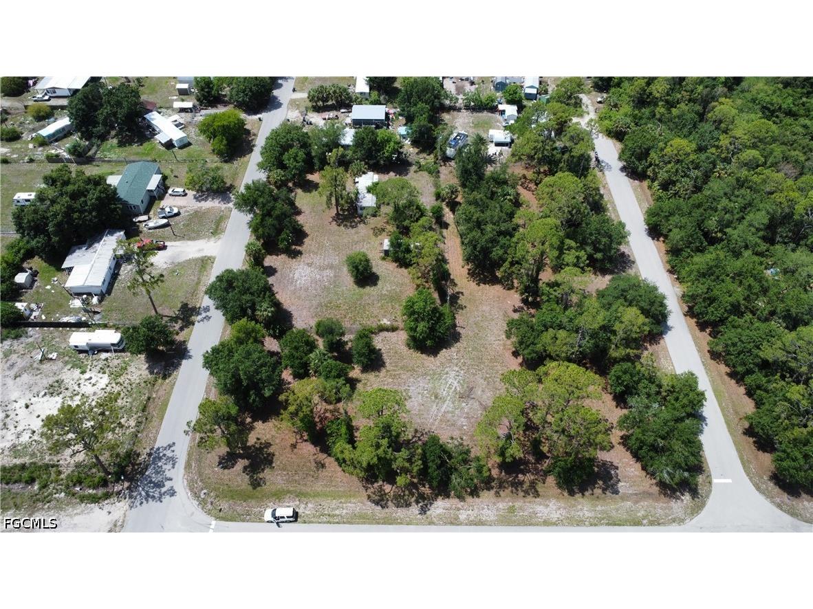 8270 Ebson Drive North Fort Myers FL 33917 2026022972 image25