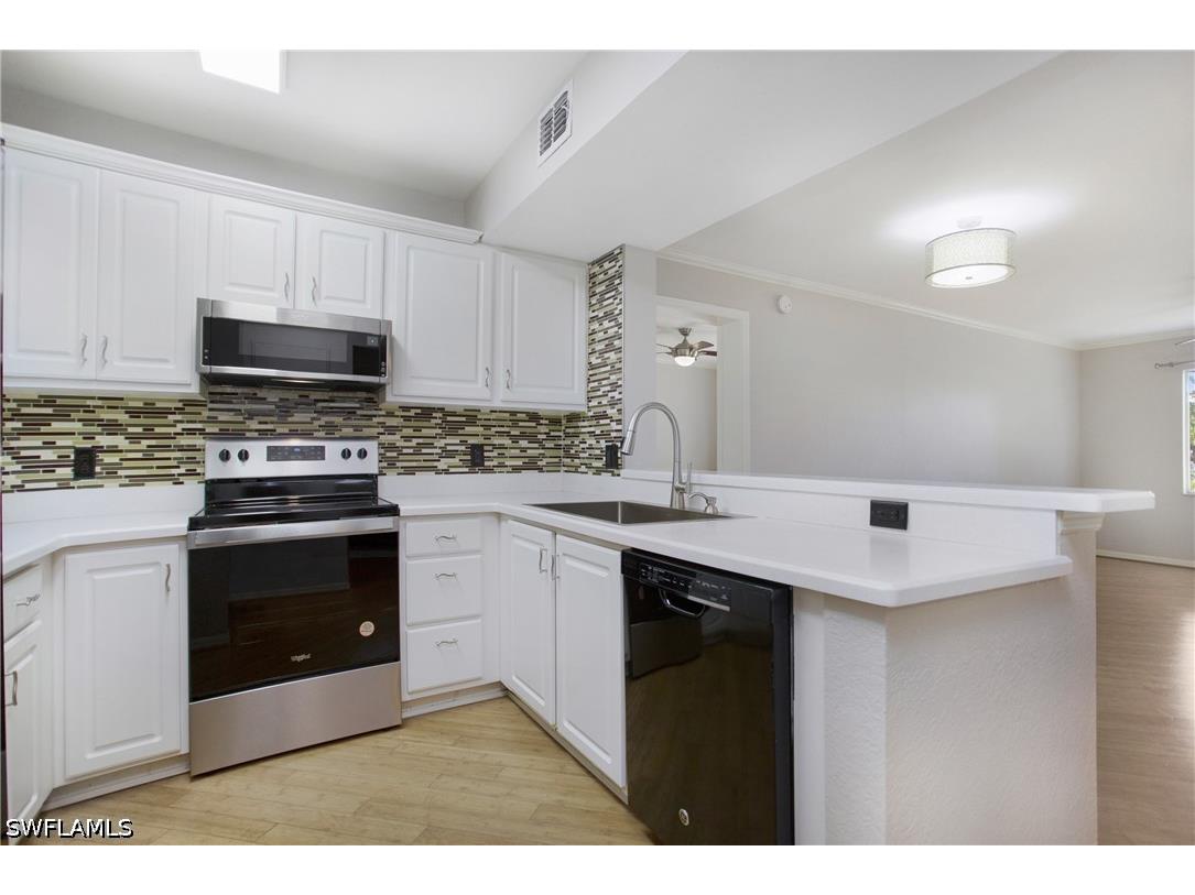 8271 Key Royal Circle #924 Naples FL 34119 226018970 image3