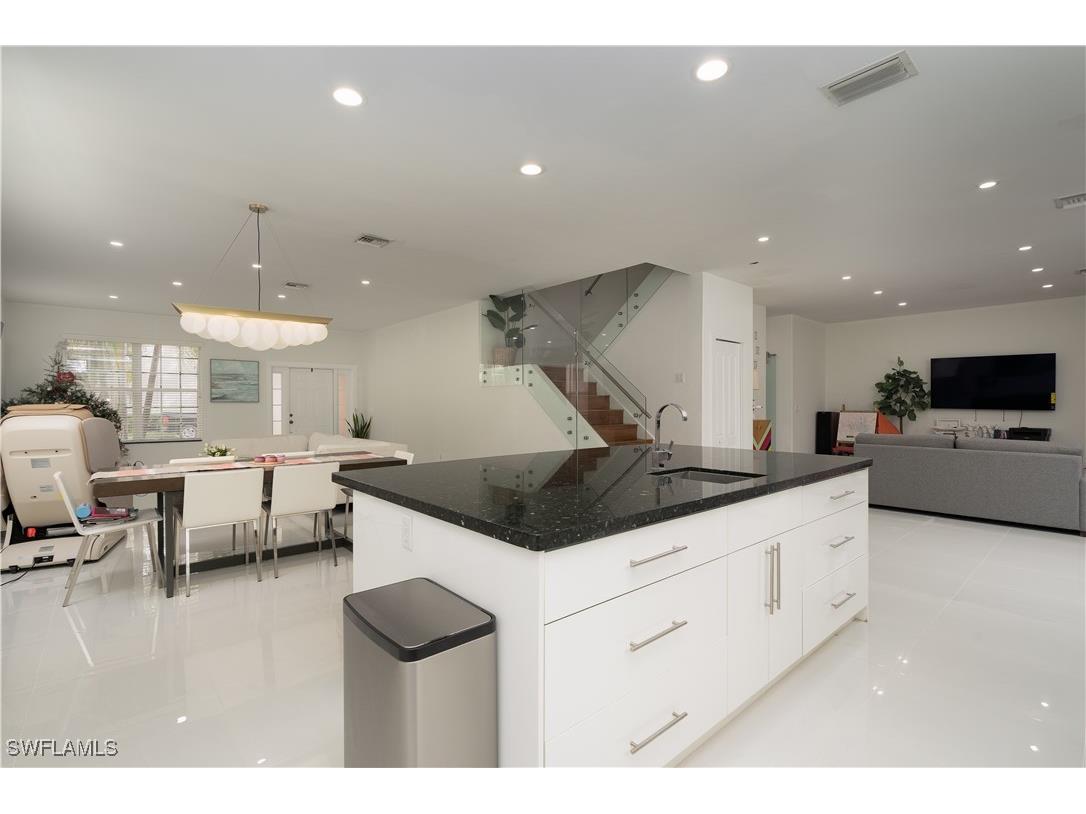 8271 Laurel Lakes Way Naples FL 34119 225085168 image8