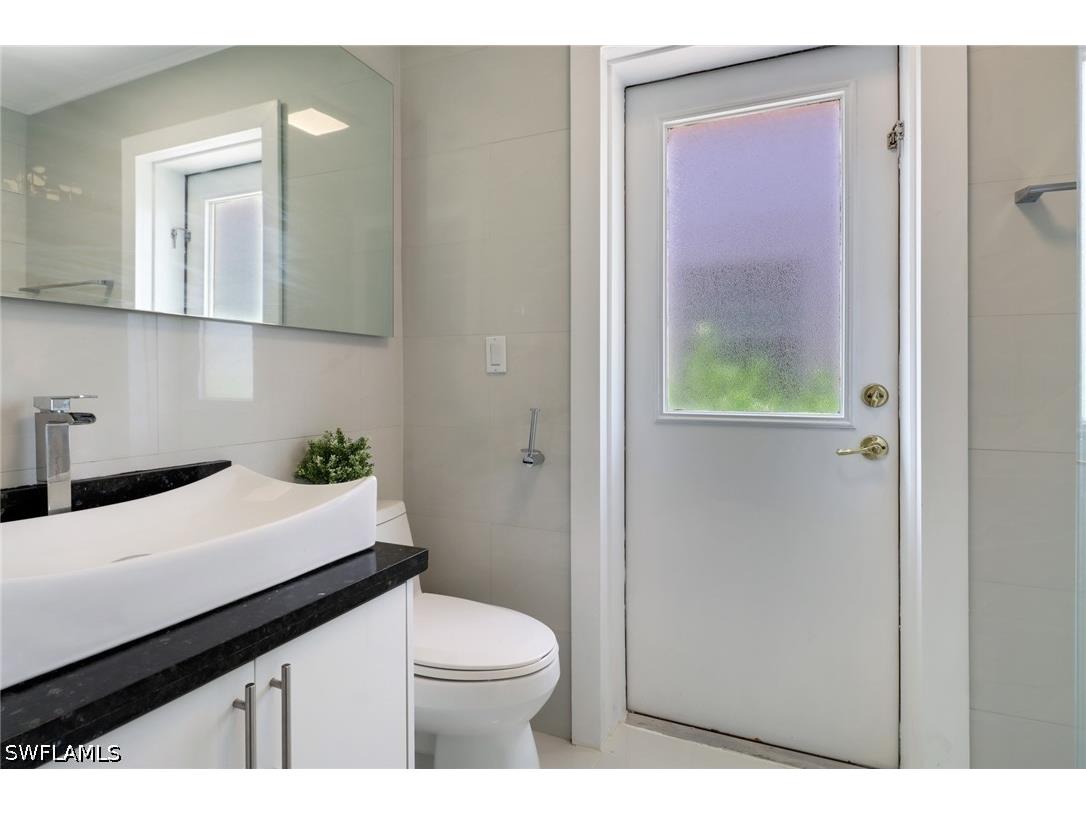 8271 Laurel Lakes Way Naples FL 34119 226025698 image19
