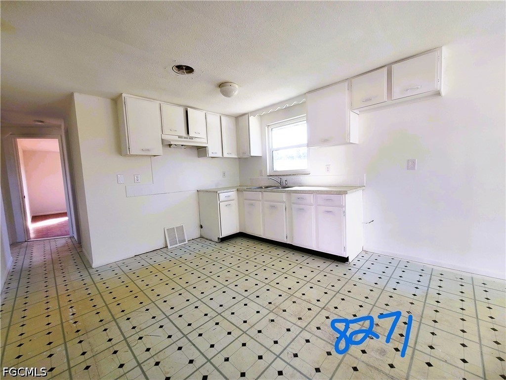 8271 Pelican Road Englewood FL 34224 2026012902 image5