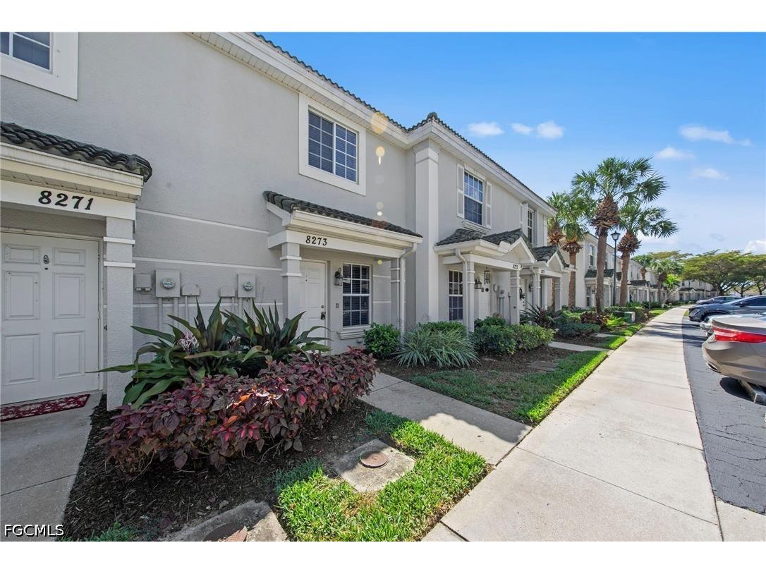 8273 Pacific Beach Drive Fort Myers FL 33966 2026017288 image1
