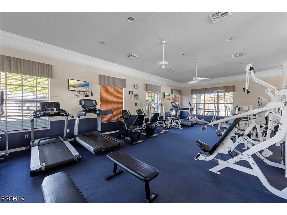 8273 Pacific Beach Drive Fort Myers FL 33966 2026017288 image35