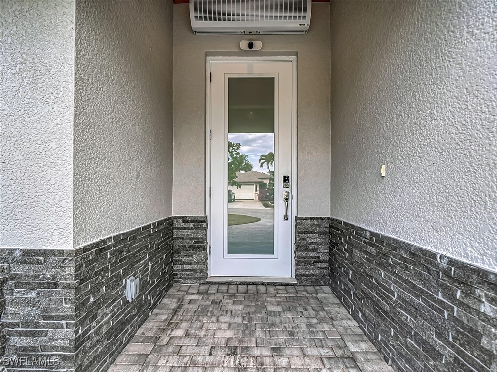 828 100th Avenue N Naples FL 34108 225085141 image4