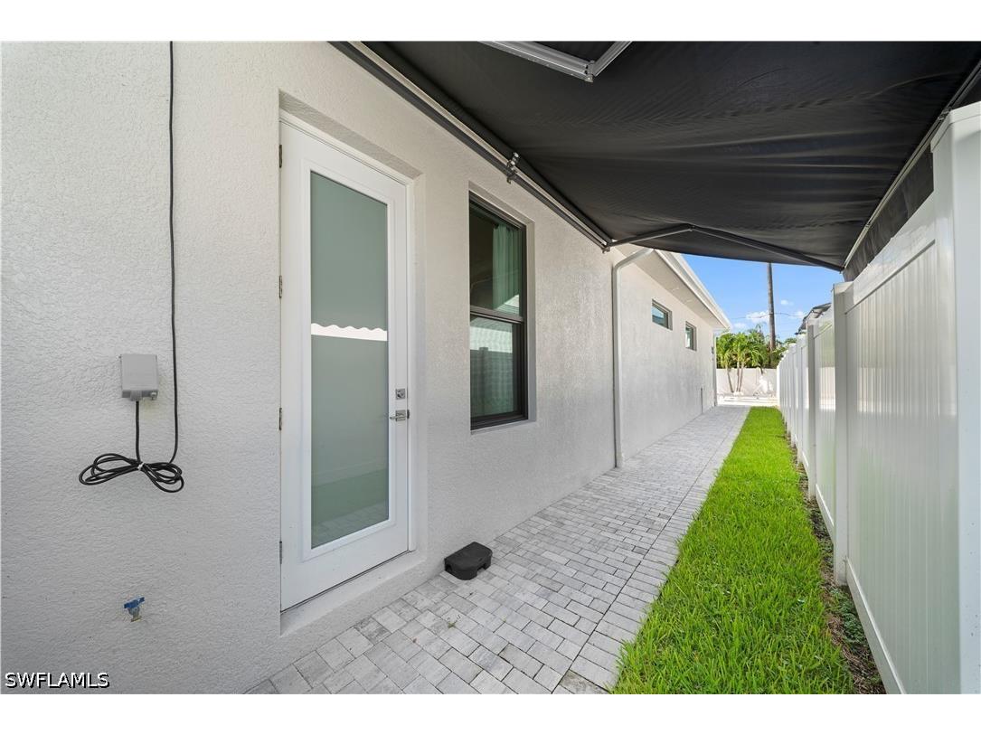 828 100th Avenue N Naples FL 34108 226024813 image31