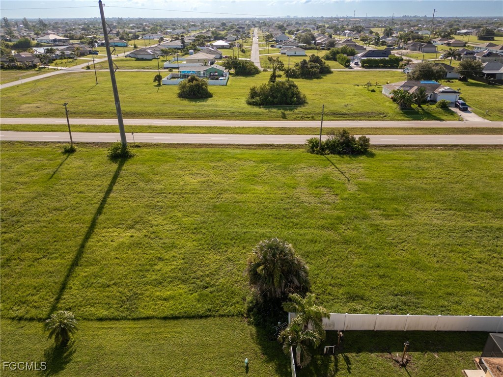 828 El Dorado Boulevard N Cape Coral FL 33993 2025002086 image3