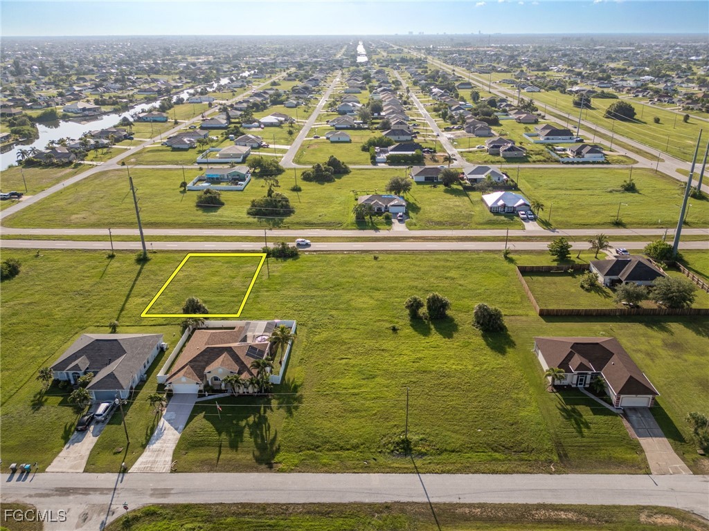 828 El Dorado Boulevard N Cape Coral FL 33993 2025002086 image7