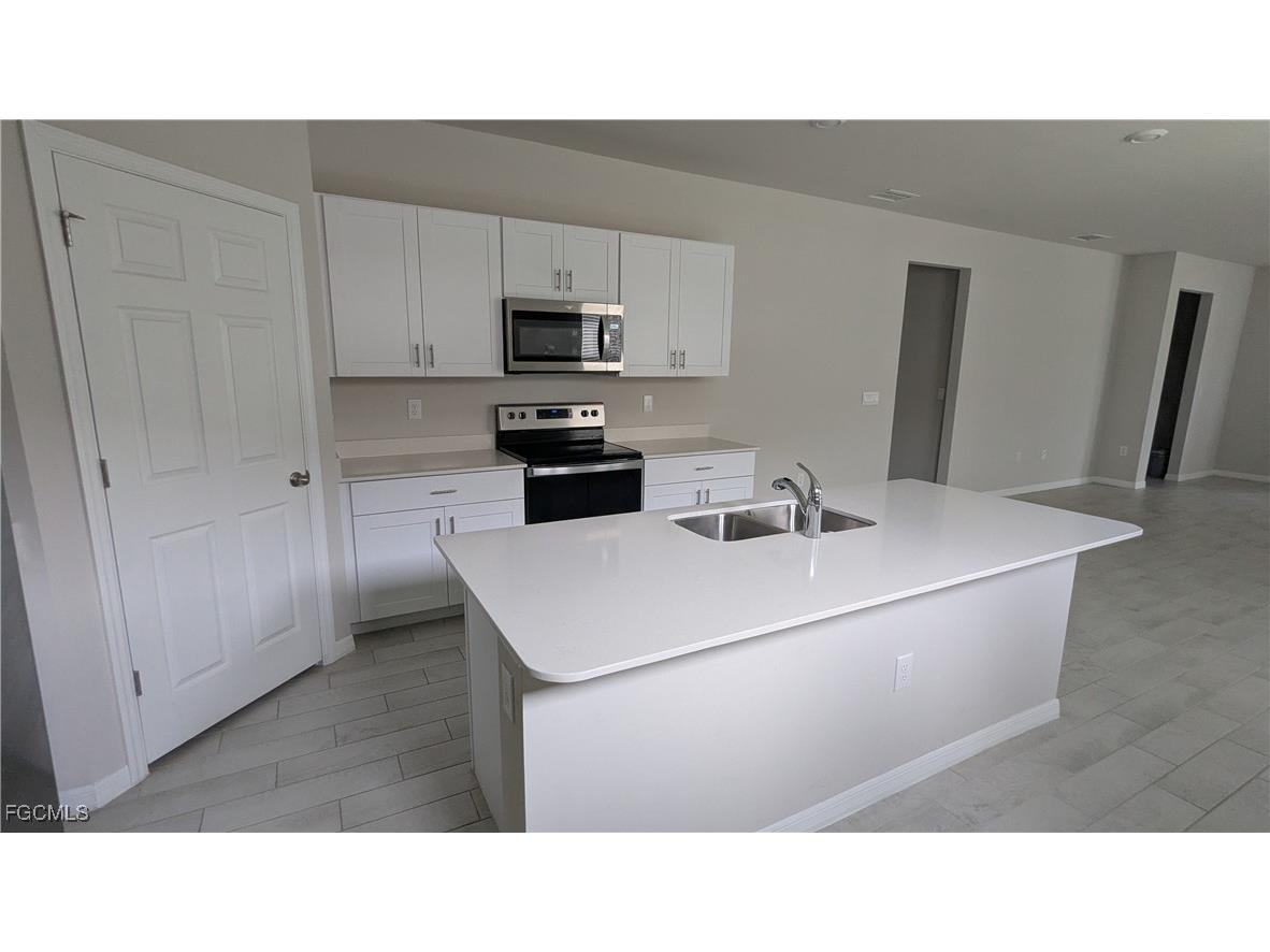 828 Friendship Circle Labelle FL 33935 2025010717 image11