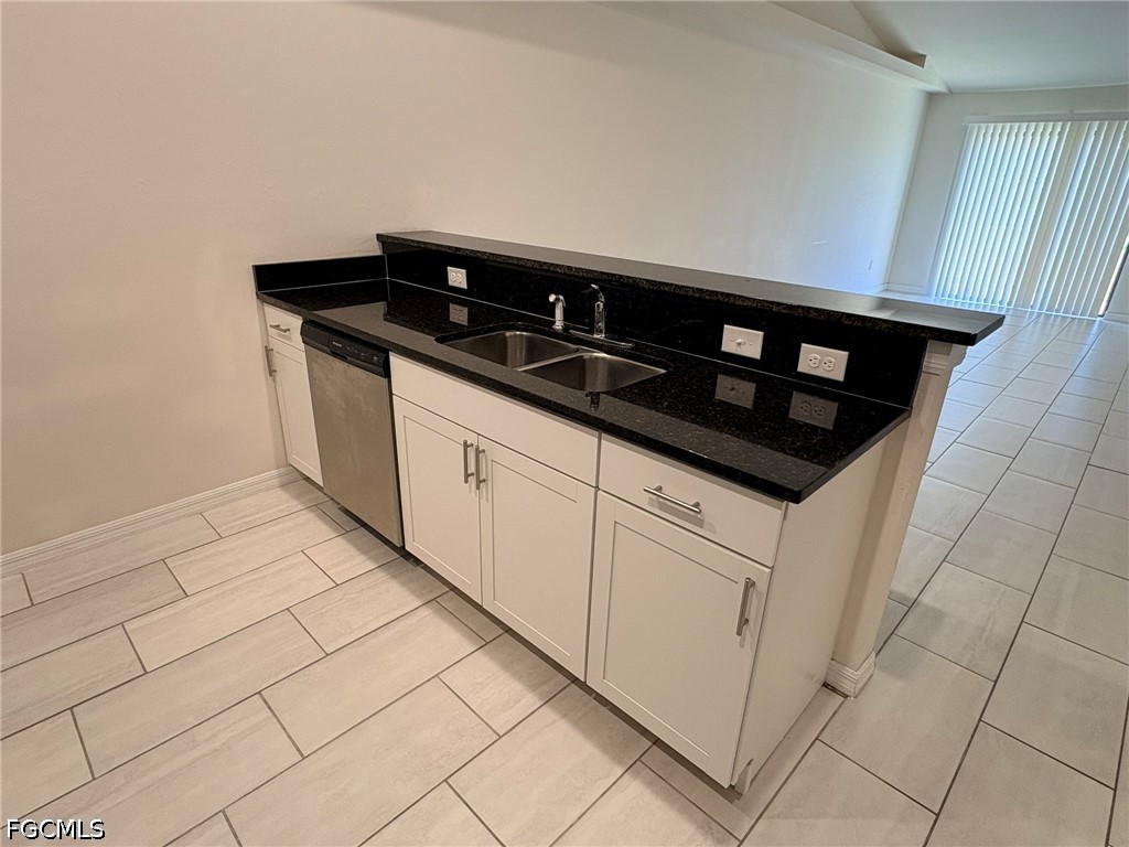 828 Gleason Parkway Cape Coral FL 33914 2026017184 image7