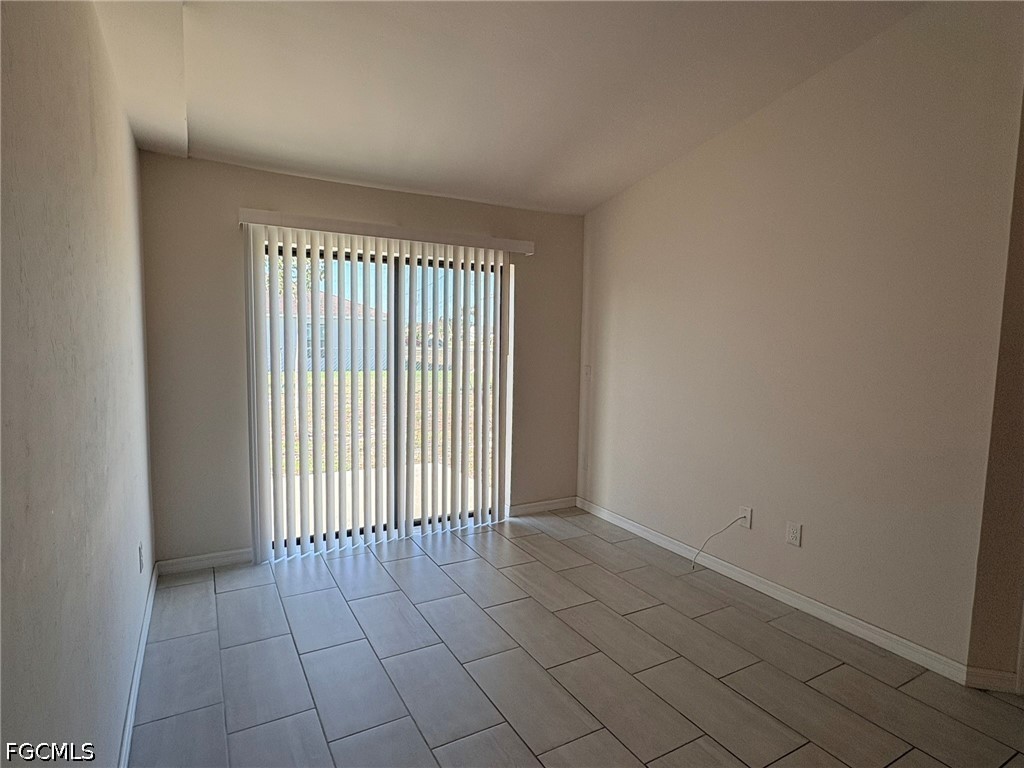 828 Gleason Parkway Cape Coral FL 33914 2026017184 image8