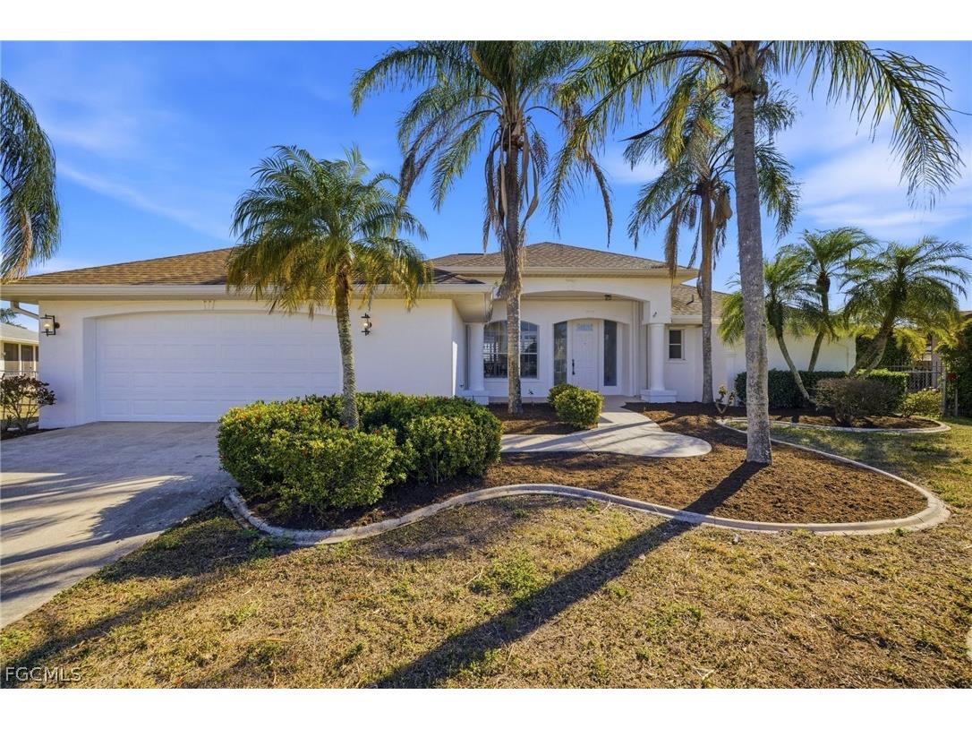 828 SW 52nd Street Cape Coral FL 33914 2026009653 image1