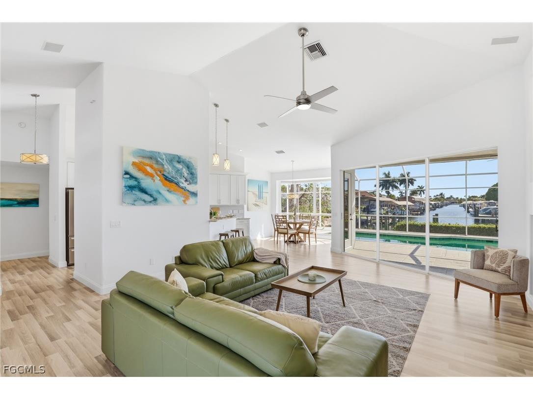828 SW 52nd Street Cape Coral FL 33914 2026009653 image3