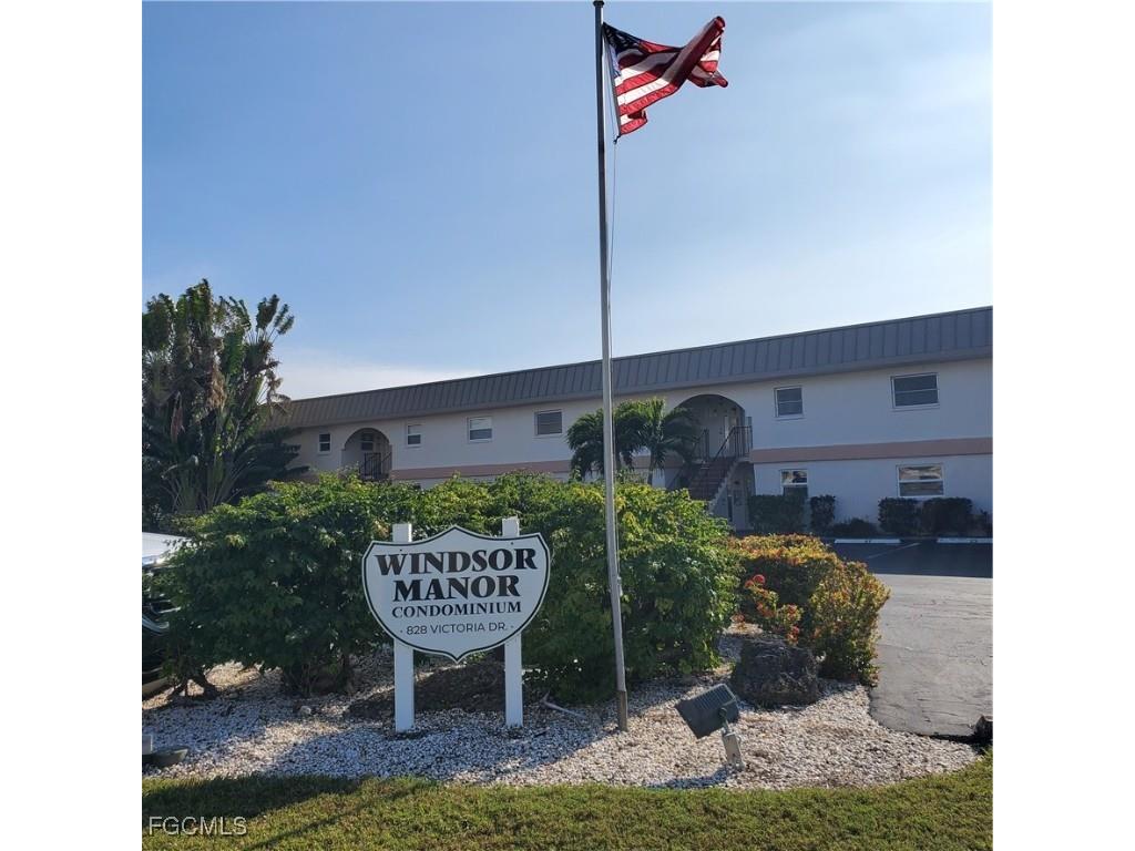 828 Victoria Drive #B14 Cape Coral FL 33904 2025010779 image1