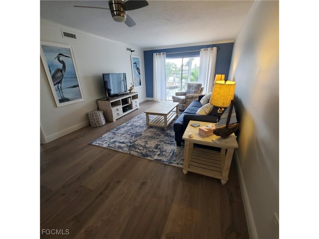 828 Victoria Drive #B14 Cape Coral FL 33904 2025010779 image11