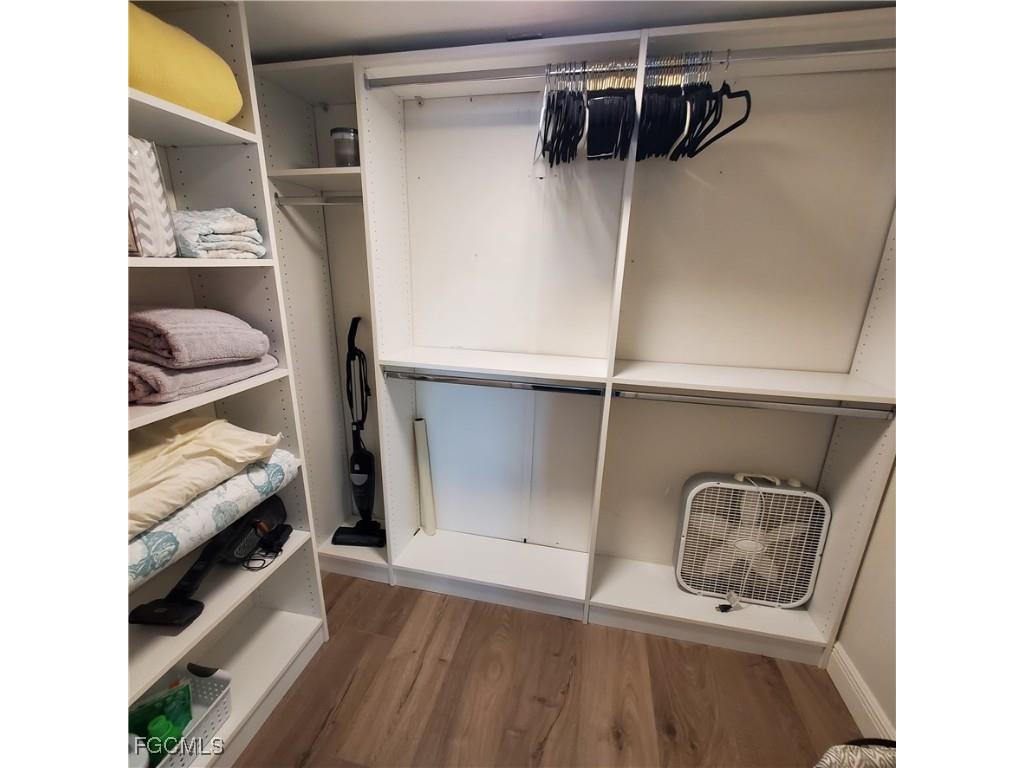 828 Victoria Drive #B14 Cape Coral FL 33904 2025010779 image16