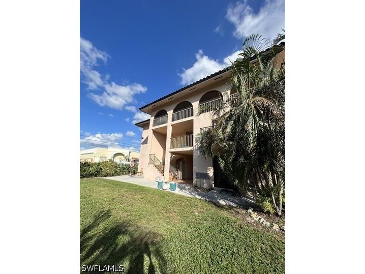 828 Wiggins Pass Road #9 Naples FL 34110 226016384 image1