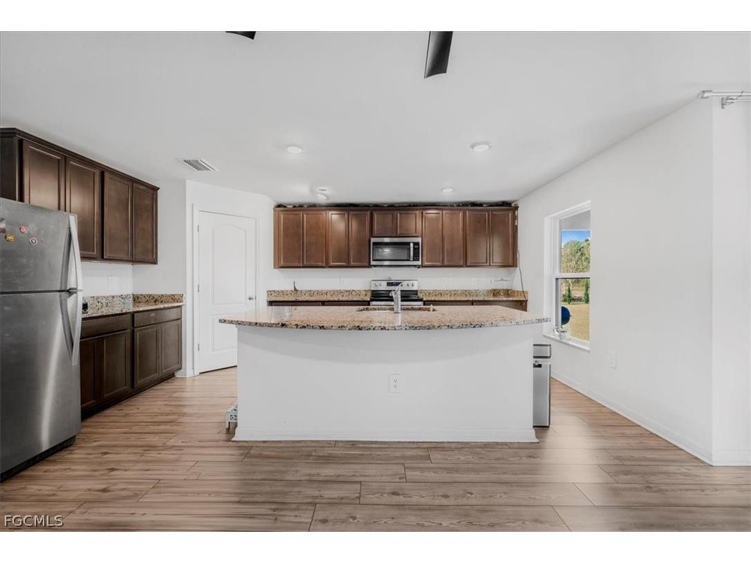 828 Youngreen Drive Fort Myers FL 33913 2026008480 image9