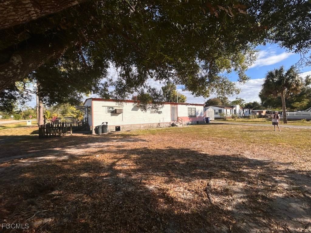 8281 Sevigny Drive North Fort Myers FL 33917 2025011820 image1