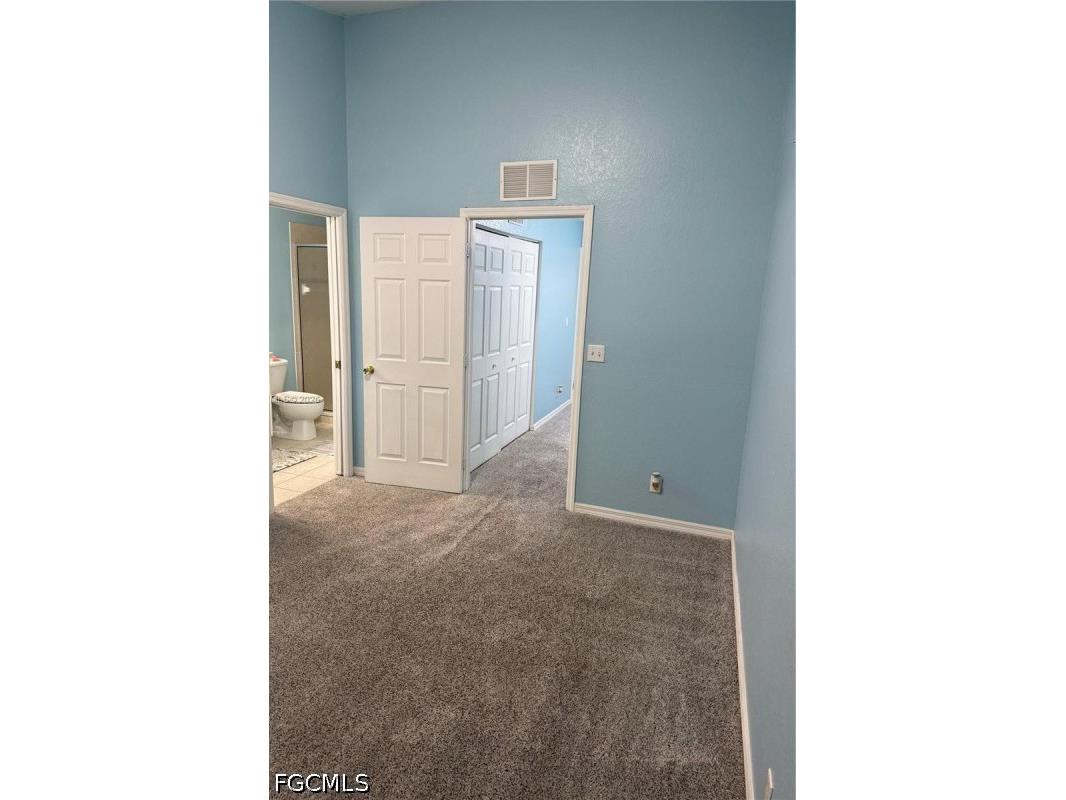 8285 Pacific Beach Drive Fort Myers FL 33966 2026020646 image2