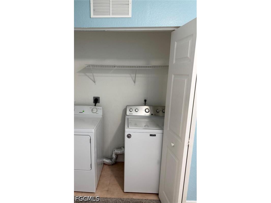 8285 Pacific Beach Drive Fort Myers FL 33966 2026020646 image3