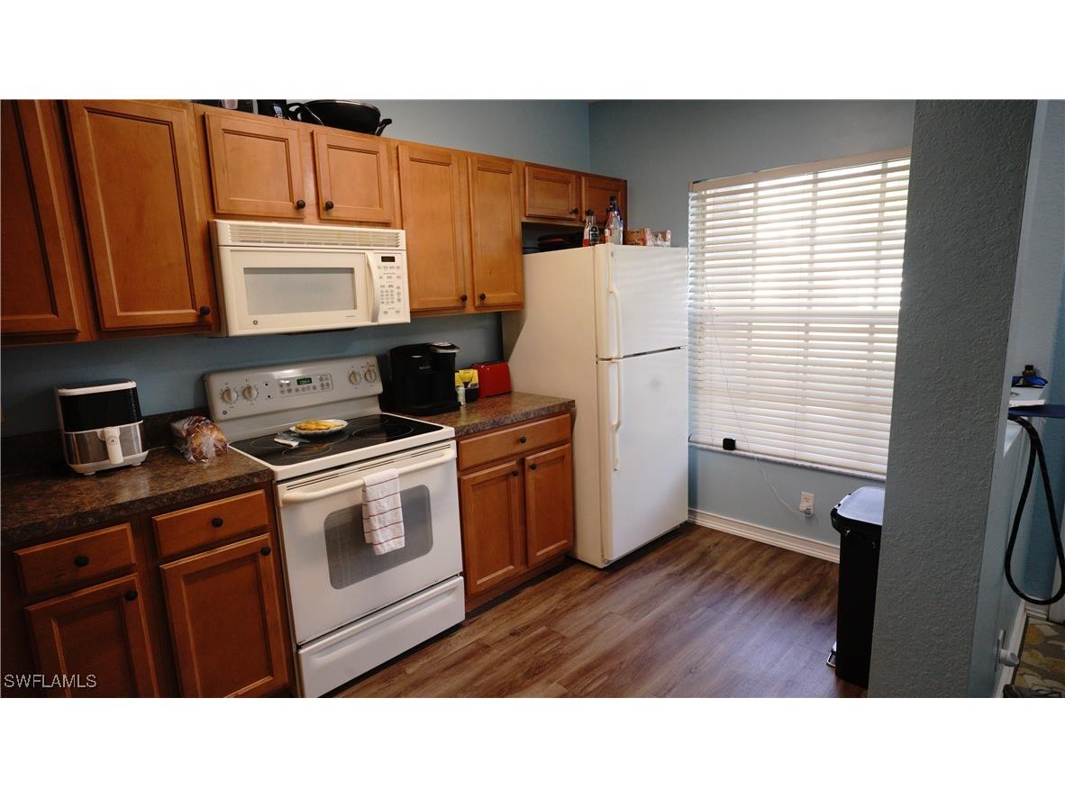 8285 Pacific Beach Drive Fort Myers FL 33966 225073721 image2