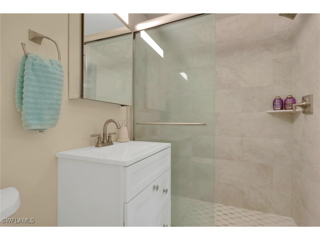 829 107th Avenue N Naples FL 34108 225081908 image15