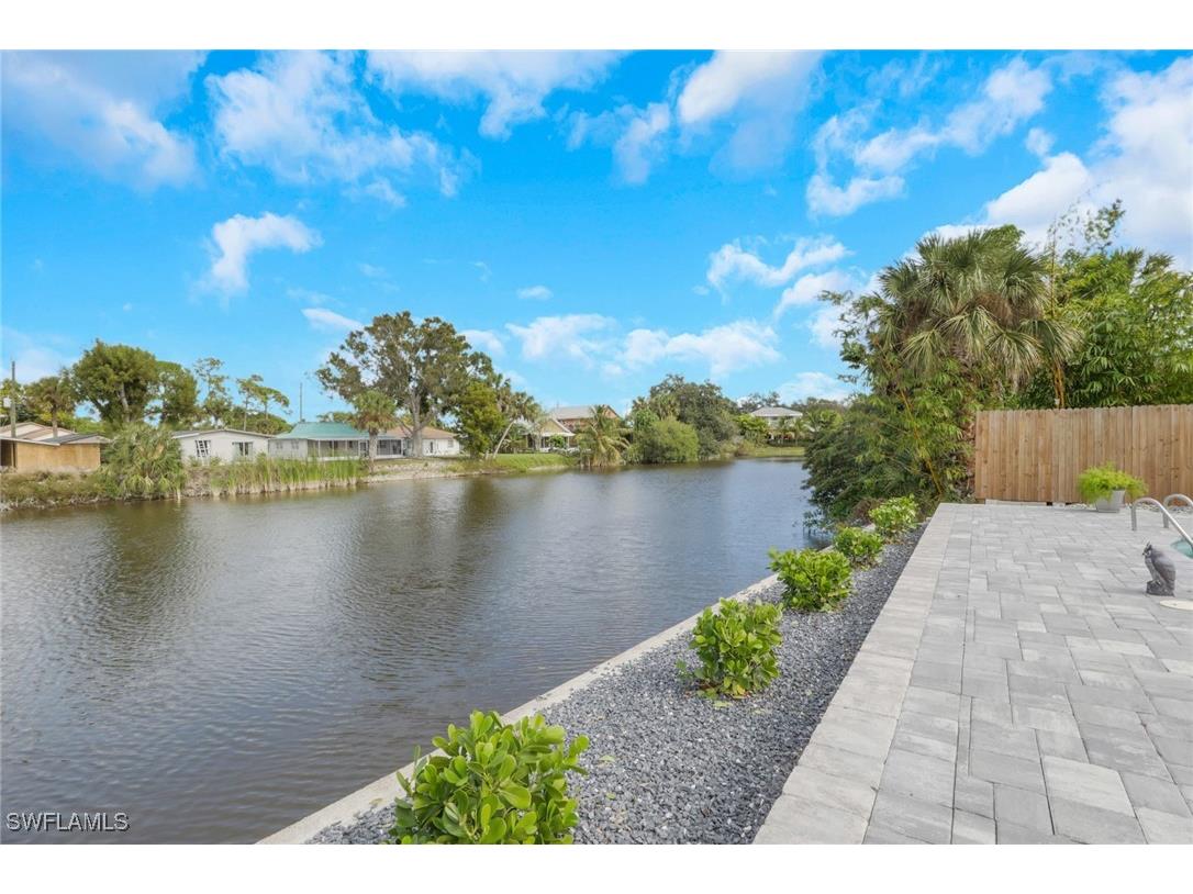 829 107th Avenue N Naples FL 34108 225081908 image18