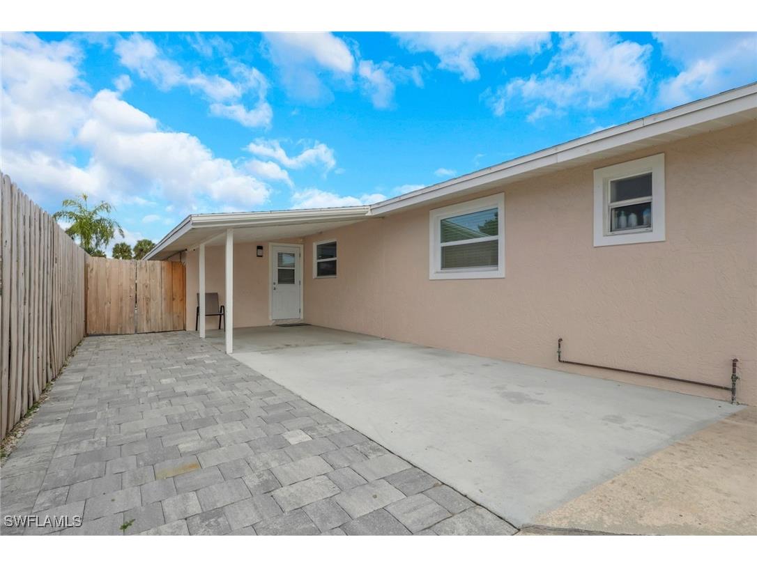 829 107th Avenue N Naples FL 34108 225081908 image24