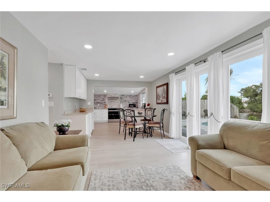 829 107th Avenue N Naples FL 34108 225081908 image7