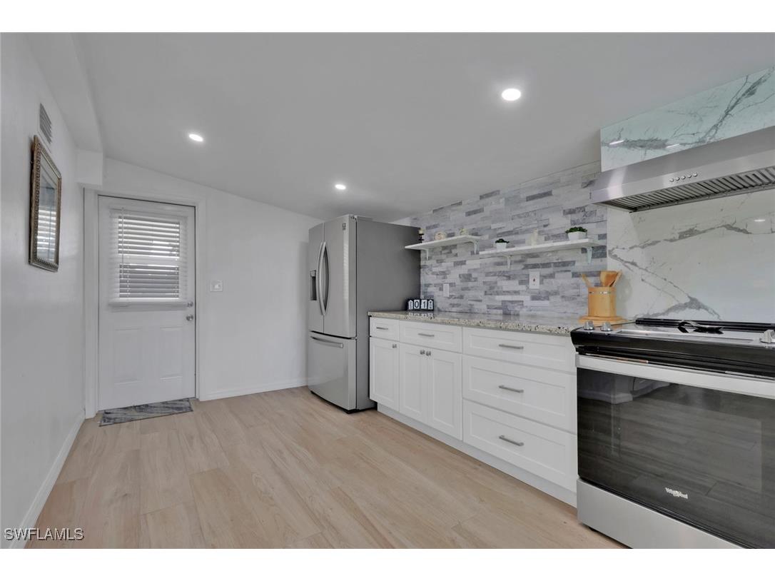 829 107th Avenue N Naples FL 34108 225081908 image9