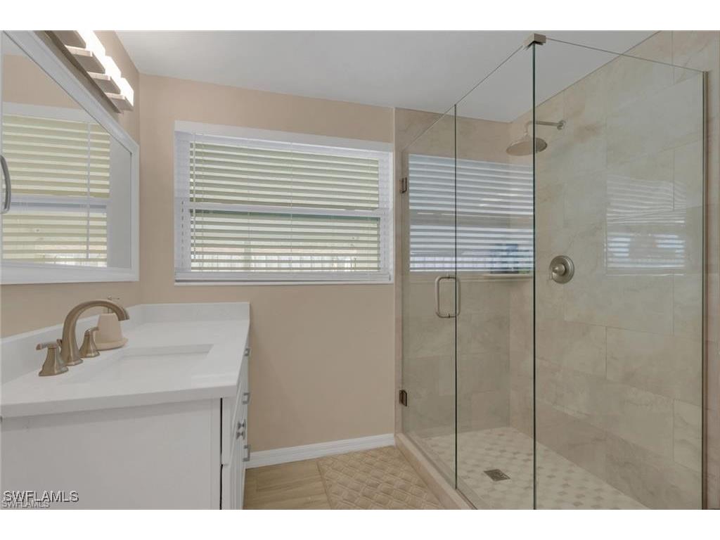 829 107th Avenue N Naples FL 34108 225083353 image12