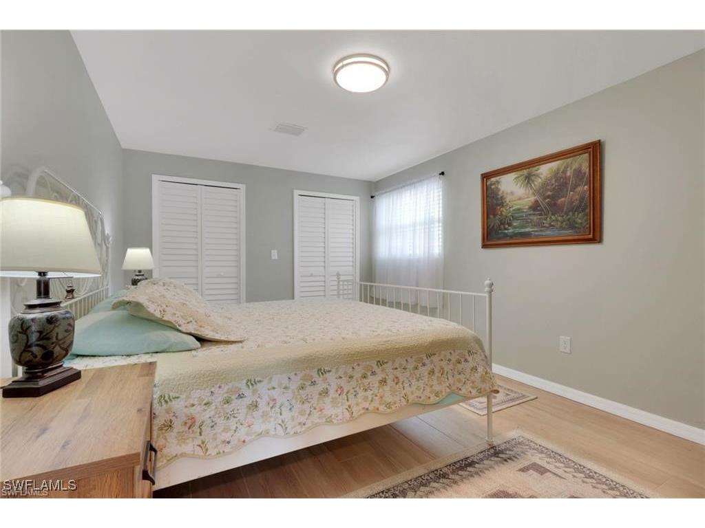 829 107th Avenue N Naples FL 34108 225083353 image16