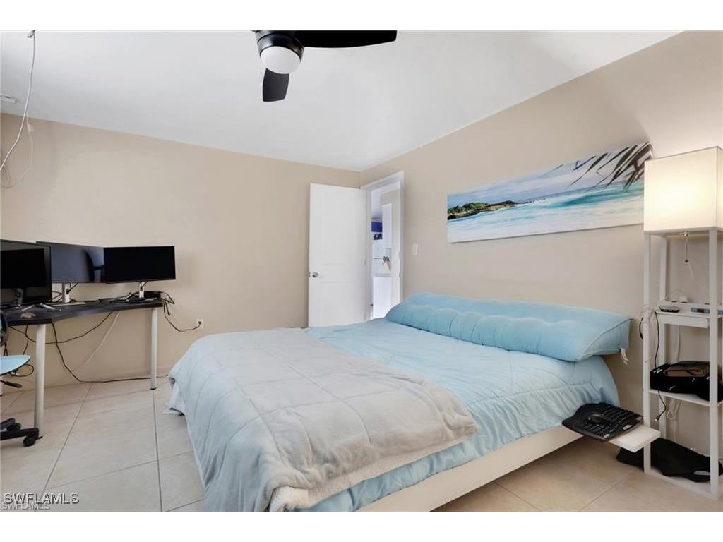 829 107th Avenue N Naples FL 34108 225083353 image33