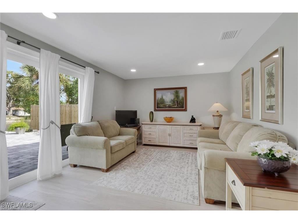 829 107th Avenue N Naples FL 34108 225083353 image5