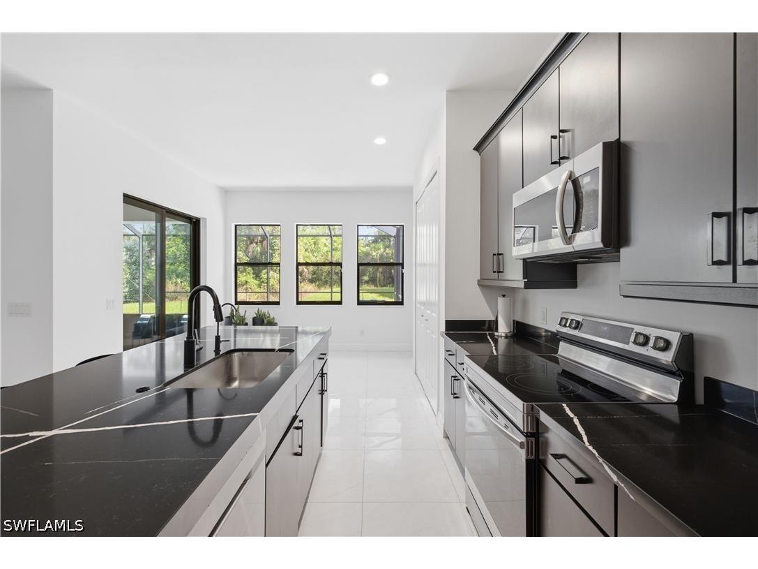 829 16th Avenue SW Naples FL 34117 226024647 image13