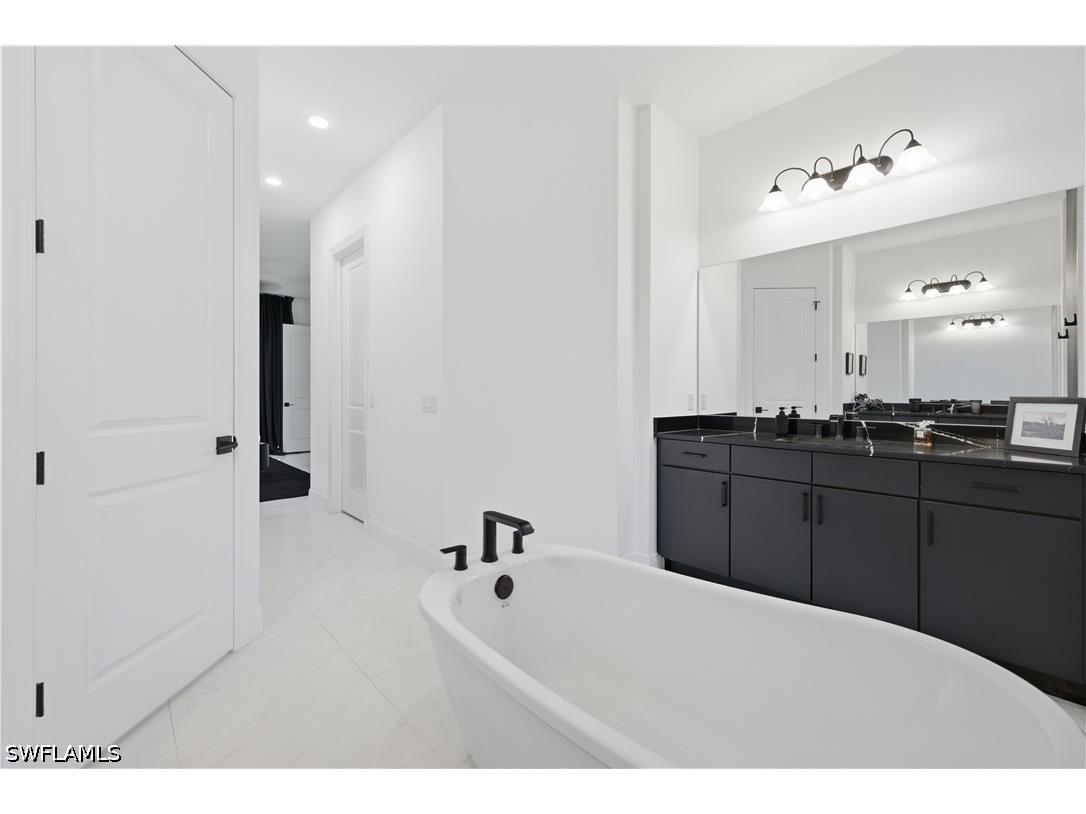 829 16th Avenue SW Naples FL 34117 226024647 image24