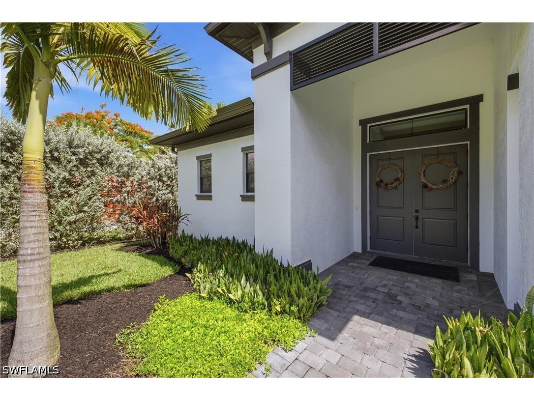 829 16th Avenue SW Naples FL 34117 226024647 image3
