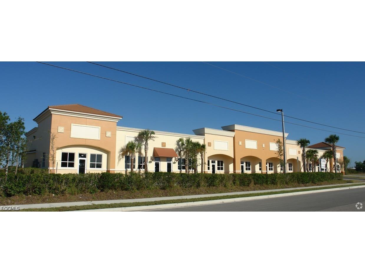 829 NE Pine Island Lane #900 Cape Coral FL 33909 2026020998 image1