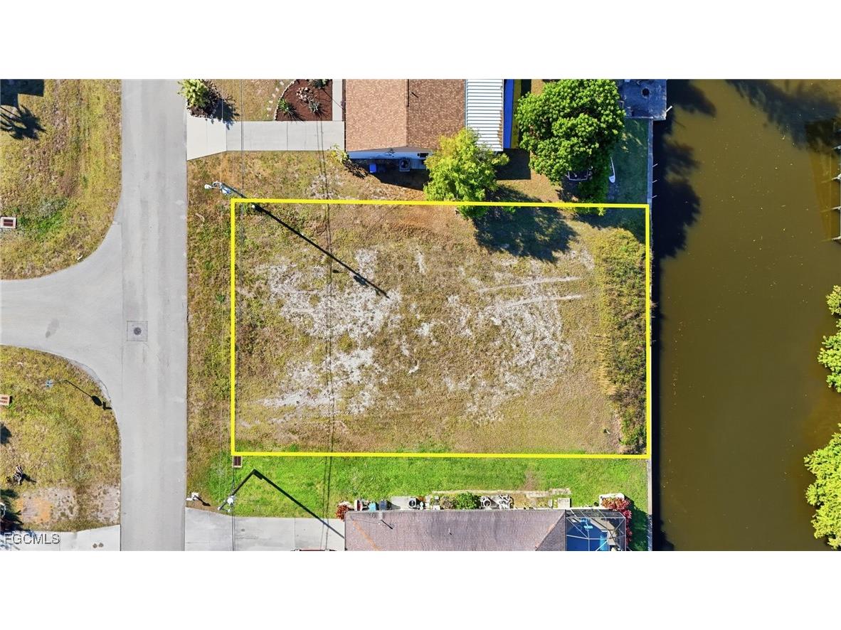 829 SW 40th Terrace Cape Coral FL 33914 2025023576 image1