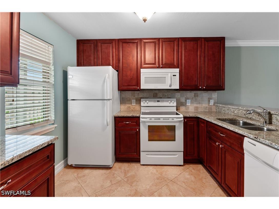 829 W Elkcam Circle #2-208 Marco Island FL 34145 226017932 image1