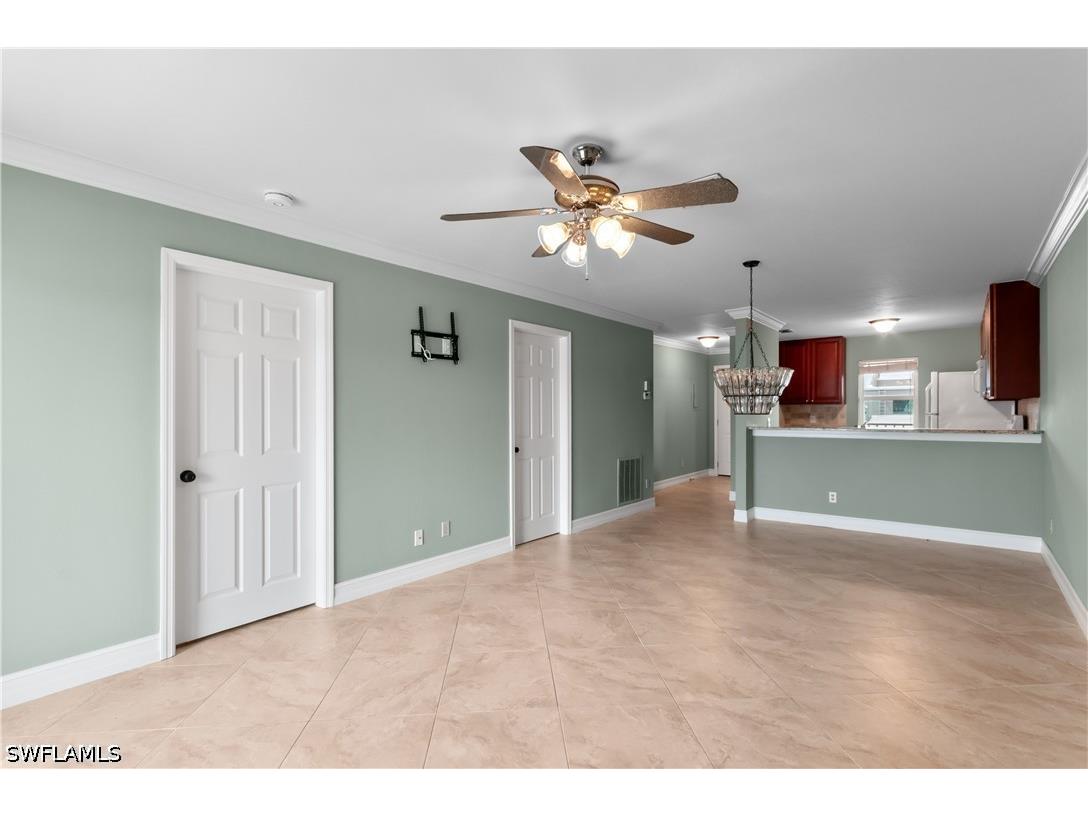 829 W Elkcam Circle #2-208 Marco Island FL 34145 226017932 image4