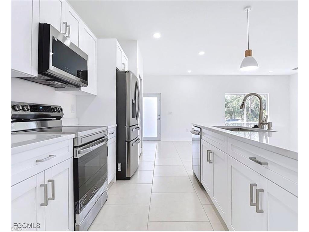 829 Wabash Street Lehigh Acres FL 33974 2025023073 image4