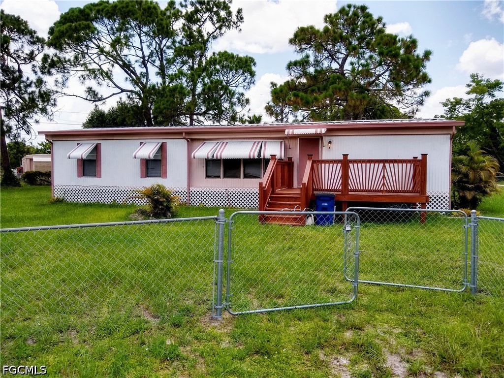 8290 Nault Road North Fort Myers FL 33917 2026015093 image4