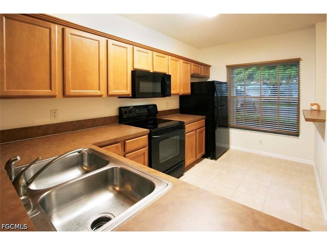8293 Pacific Beach Drive Fort Myers FL 33966 2026026300 image3