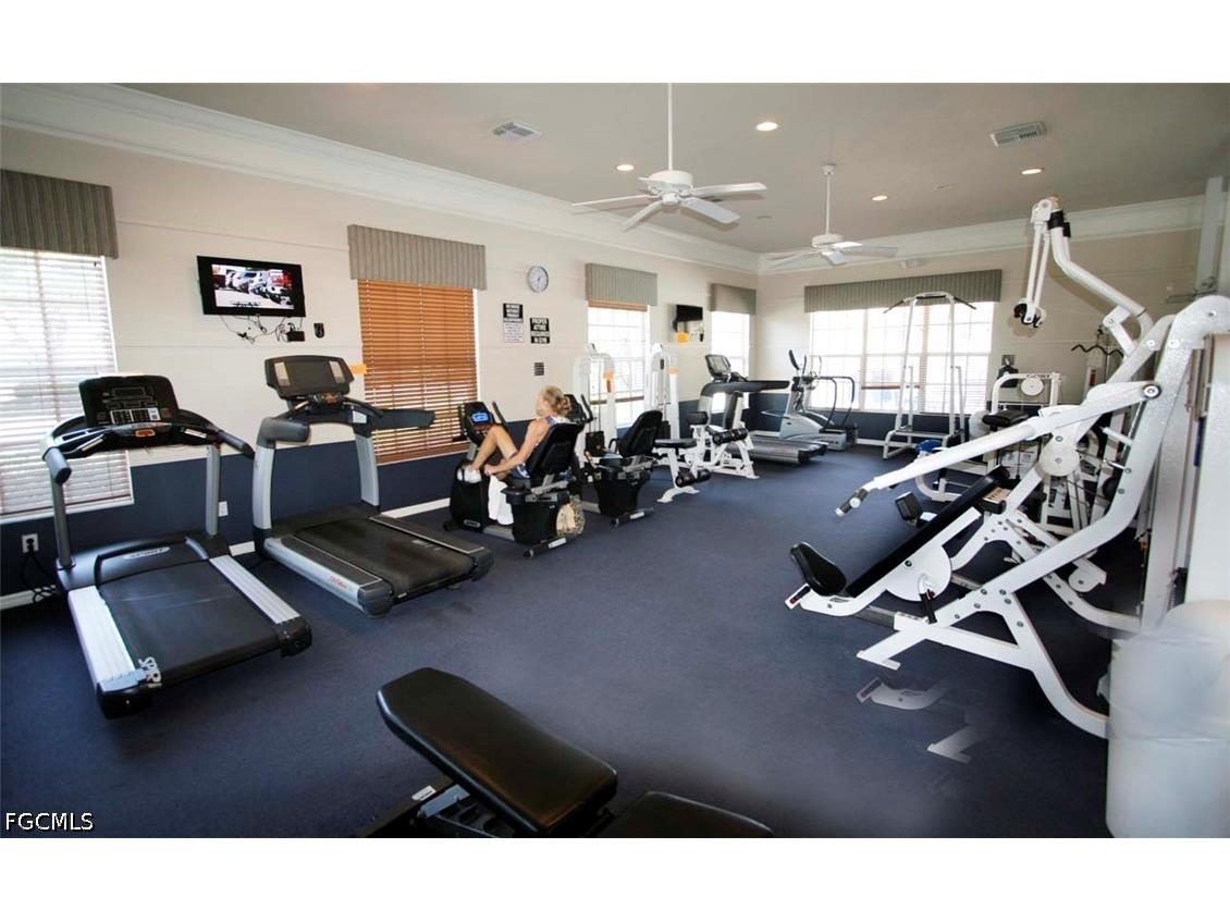 8293 Pacific Beach Drive Fort Myers FL 33966 2026026300 image7
