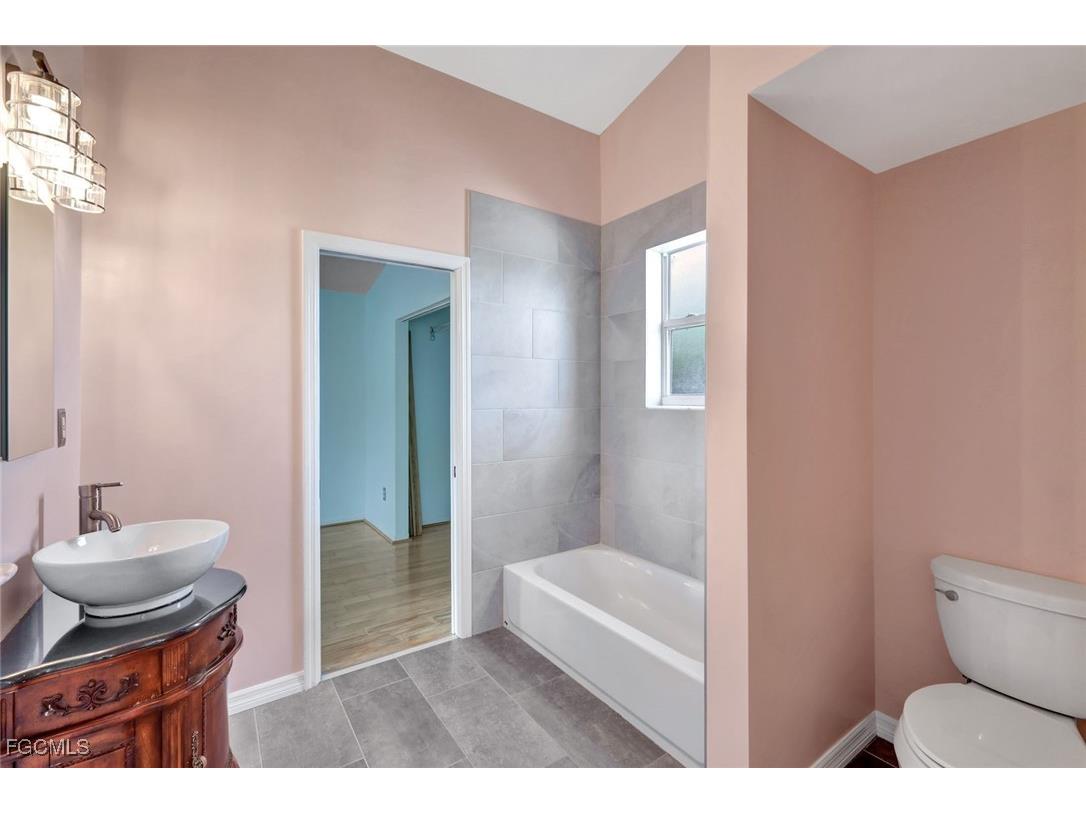 8297 San Marcos Fort Myers FL 33919 2025012077 image12