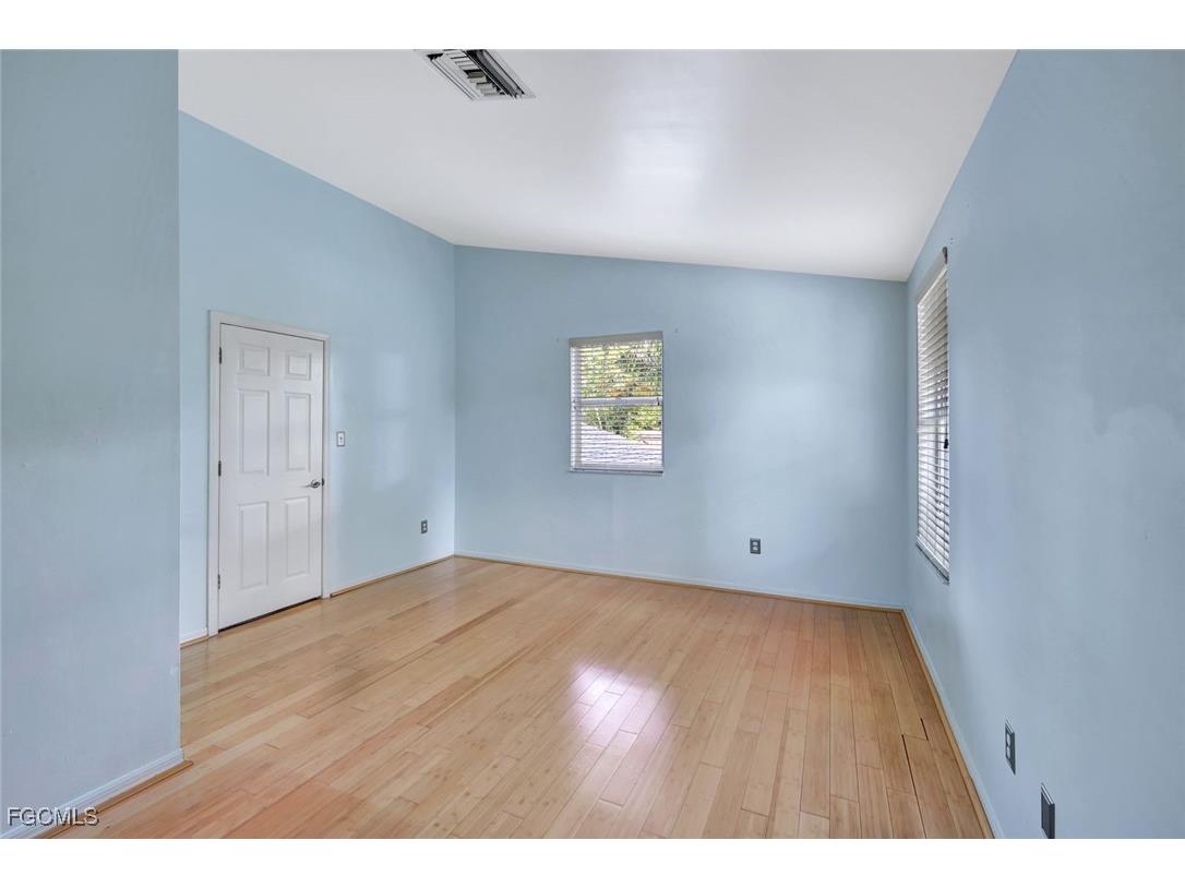 8297 San Marcos Fort Myers FL 33919 2025012077 image13