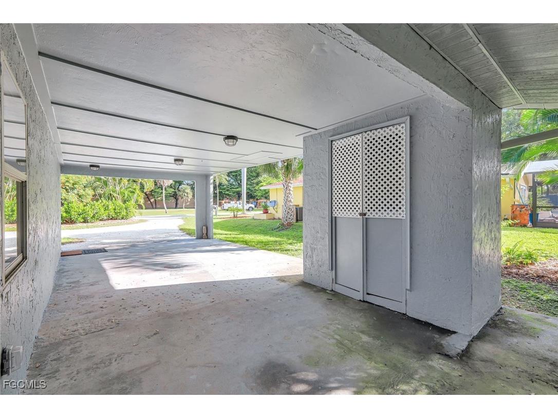 8297 San Marcos Fort Myers FL 33919 2025012077 image15